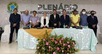 Câmara Municipal realiza sessão solene para entrega de títulos & inauguração